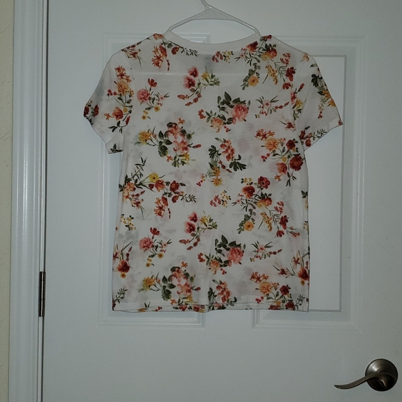Floral Tee Shirt - Picture 4 of 4